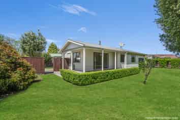 1112 Francis Hicks Avenue, Raureka