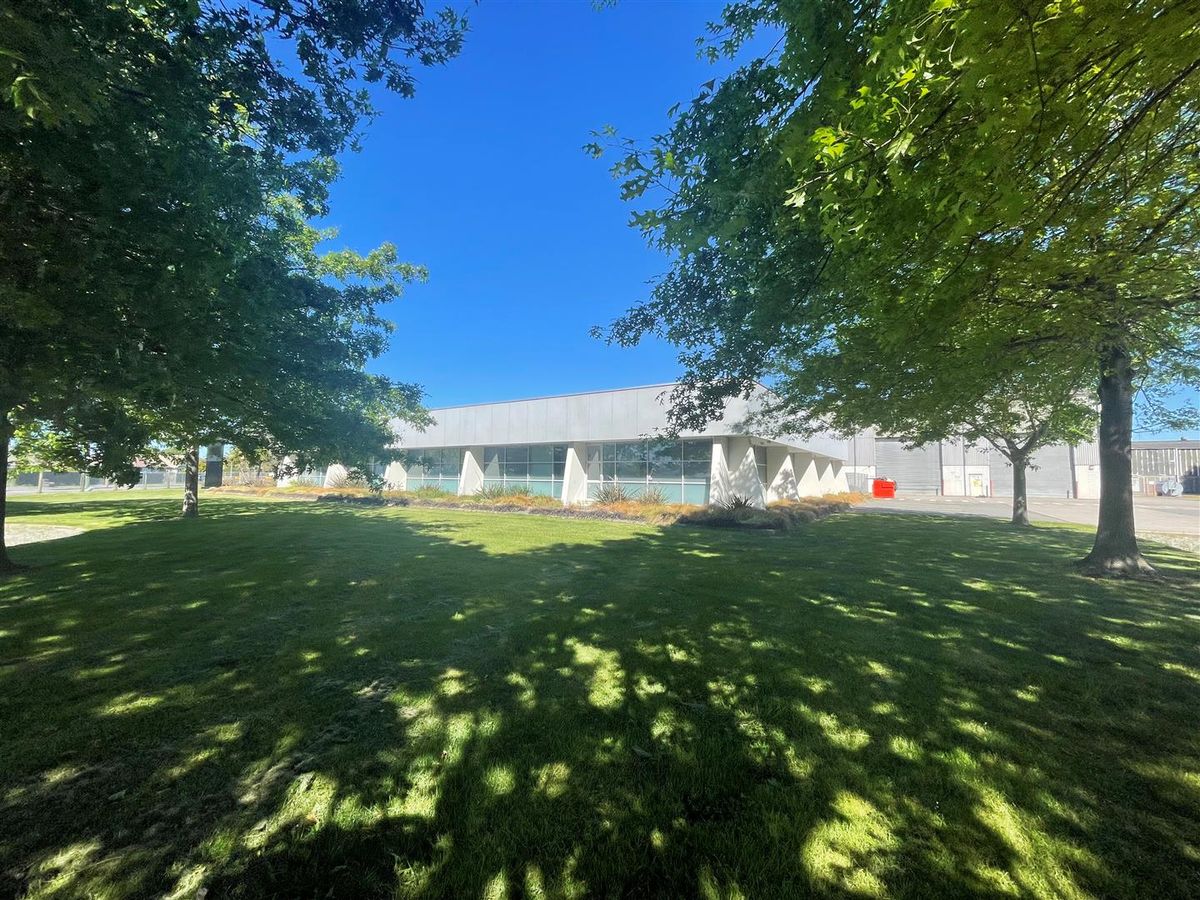 Commercial Headquarters – South Island Base - Vaade 3