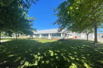 Commercial Headquarters – South Island Base