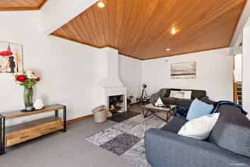 2/65 Shelly Beach Road, Saint Marys Bay