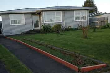 8 Greenock Place, Awapuni