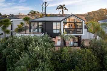 13 Waimana Ave, Northcote Point