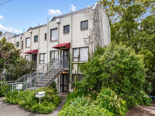 4/26 Scarborough Terrace, Parnell