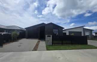 57 Empire Crescent, Papamoa