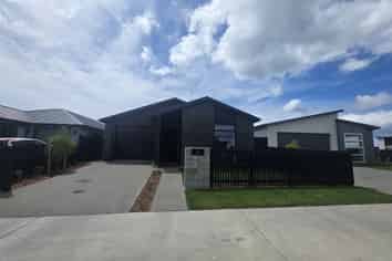 57 Empire Crescent, Papamoa