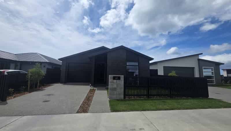 57 Empire Crescent, Papamoa