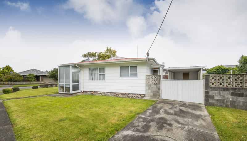 24 Monrad Street, Highbury