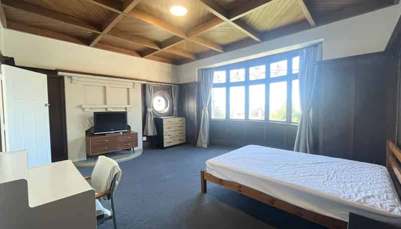 82  Manor Place, Dunedin Central