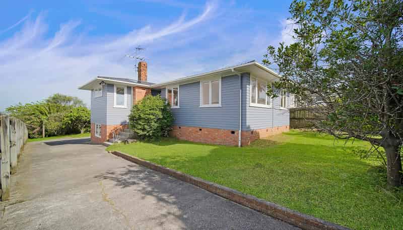 220 Sturges Road, Henderson