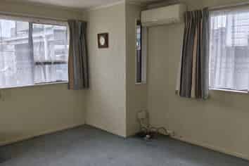 32A Cuba Street, Petone