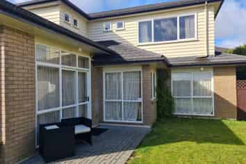 51 Chateau Rise, Flat Bush