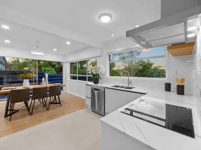 79 Meadway, Sunnyhills