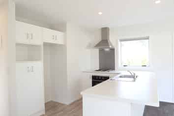 2/206D Tawa Road, Kumeu