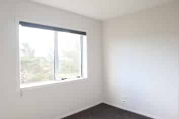 2/206D Tawa Road, Kumeu