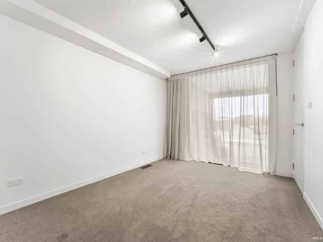 25 Nugget Avenue, Hobsonville
