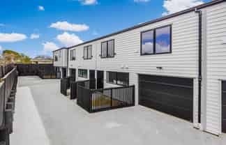 10B Tinkler Place, Favona