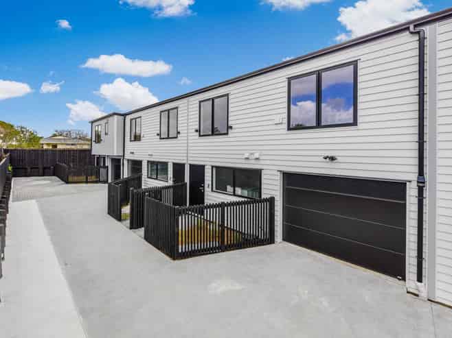 10B Tinkler Place, Favona