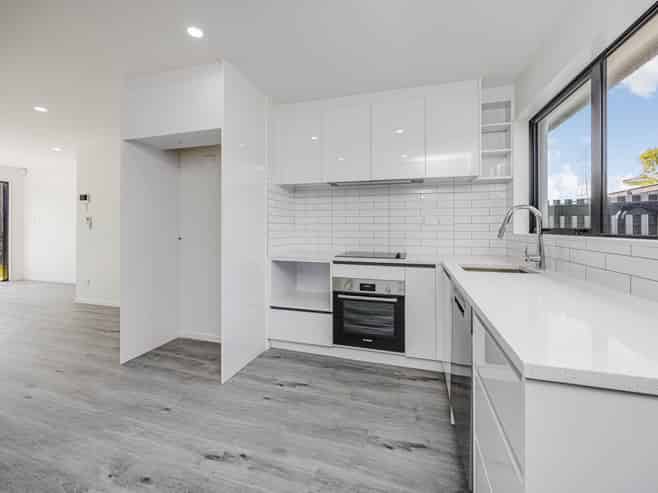 10D Tinkler Place, Favona
