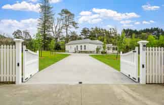 13 Ridgewater Lane, Matakana