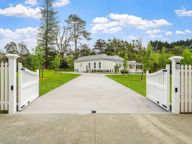 13 Ridgewater Lane, Matakana