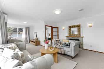 7 Cordelia Place, New Windsor