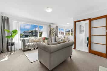 7 Cordelia Place, New Windsor