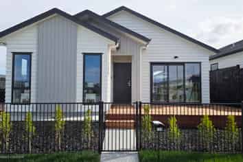 123 Argent Lane, Milldale