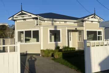 17 Campbell Street, Karori