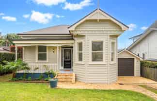 11 Atherton Road, Epsom