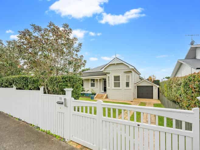 11 Atherton Road, Epsom