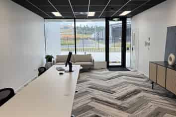 High-End Warehouse + Office, Drury