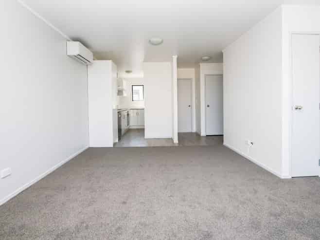 4/200 Old Farm Road, Hamilton East