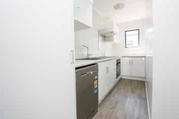 4/200 Old Farm Road, Hamilton East