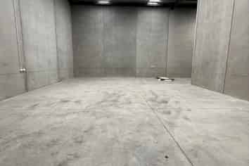 Modern 392sqm Industrial Premises - Drury