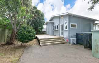 8B Quest Terrace, Three Kings