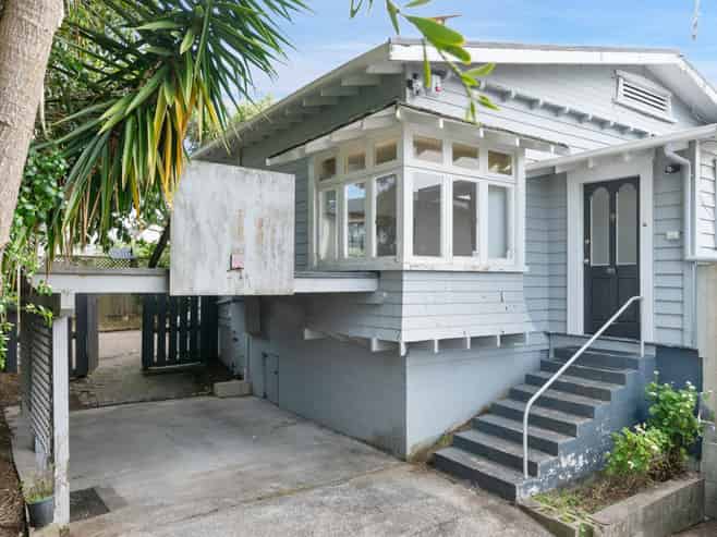 8B Quest Terrace, Three Kings