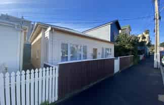 28 Luxford Street , Berhampore