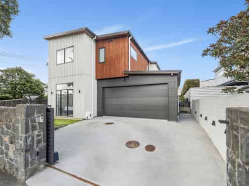 1D  Kawau Road, Greenlane