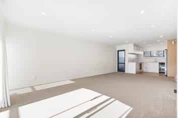 34A Waddell Avenue, Point England