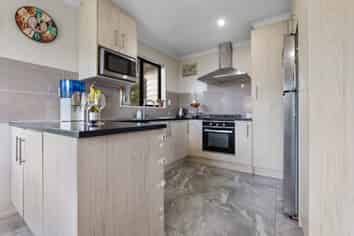 99C Wallace Road, Papatoetoe