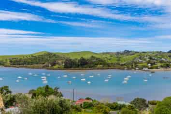 13a Emay Crescent, Pahi