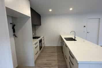 7 Reins Lane, Yaldhurst