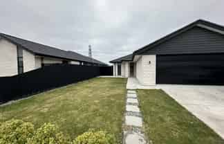 7 Reins Lane, Yaldhurst