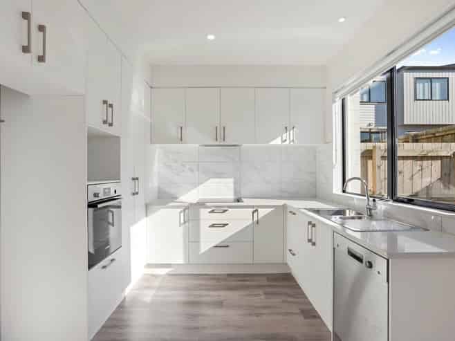 5/60 Kelman Road, Kelston