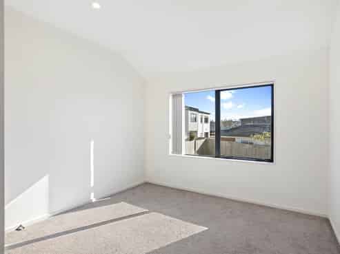 5/60 Kelman Road, Kelston