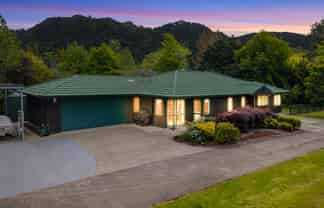 156A Great North Road, Kamo