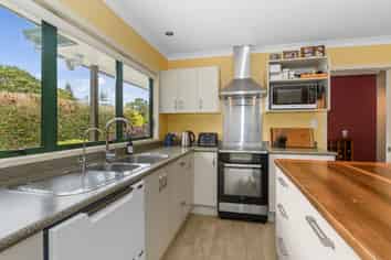 156A Great North Road, Kamo