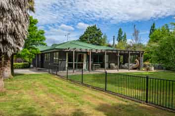 156A Great North Road, Kamo