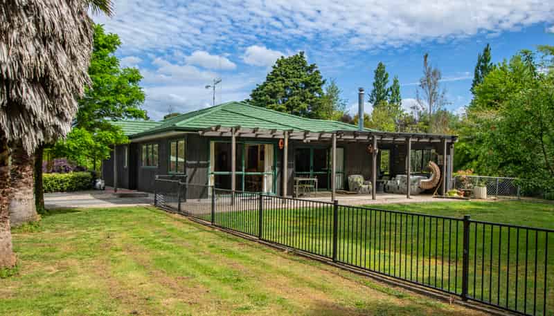 156A Great North Road, Kamo