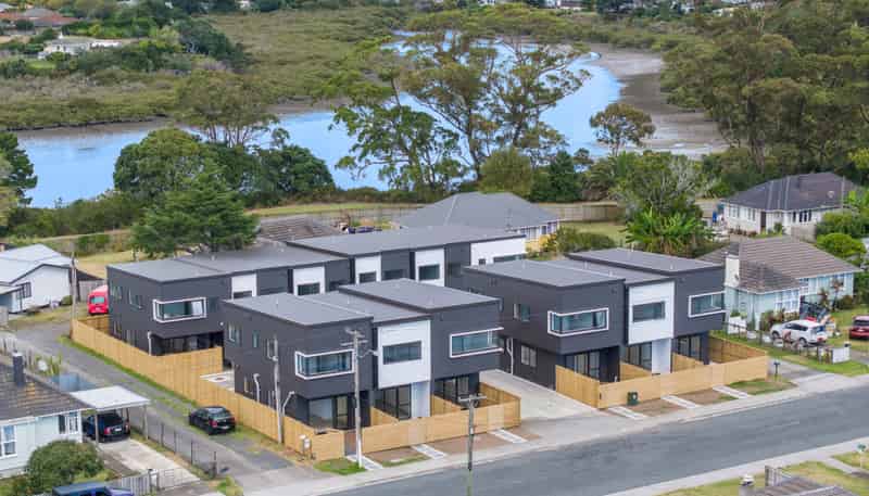 5-6/396 Panama Road, Mount Wellington